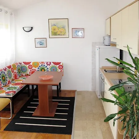 Ferienwohnung Makarska 521s شقة